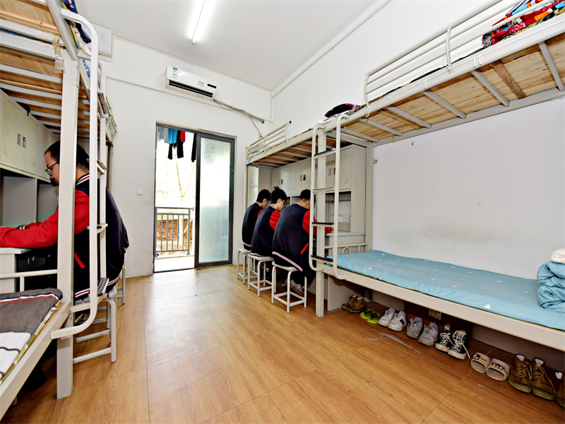重庆五一技工学院-1-校园风采_009【5cm×4cm】.jpg